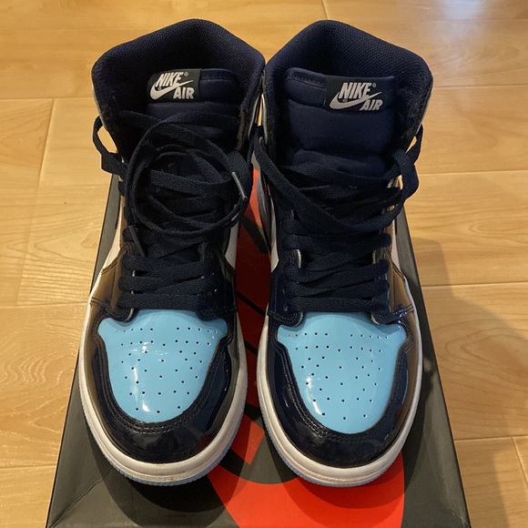 Women’s Air Jordan 1 High OG Blue Chill - Picture 4 of 7